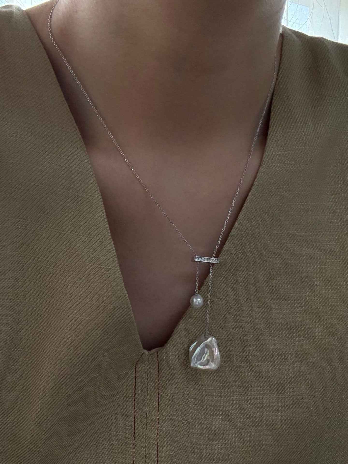 Anemone Necklace