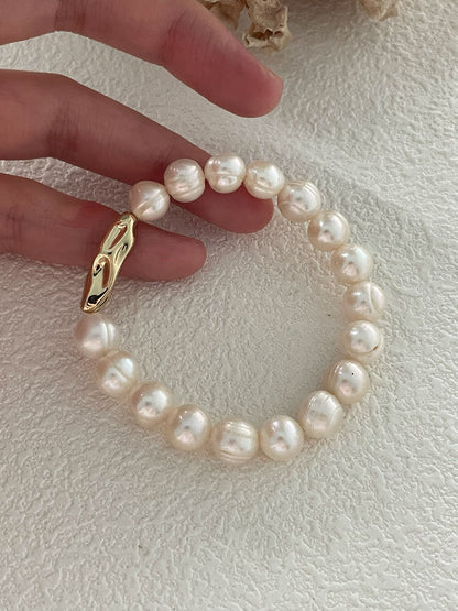 Light Coral Ribbed Pearl Stretch Bracelet