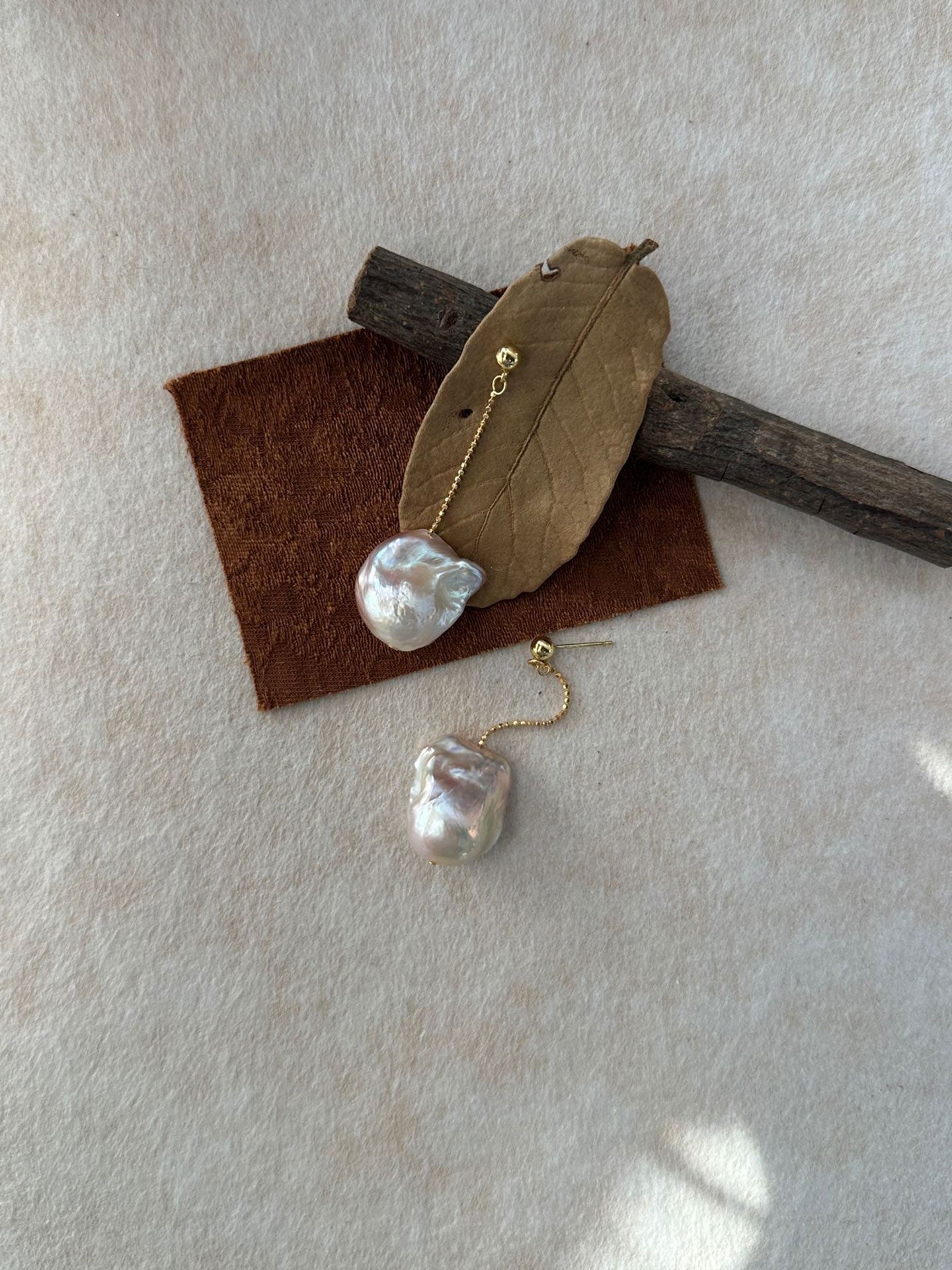 Blush Baroque Pearl Gold-Plated Threader Earrings