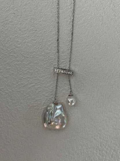 Anemone Necklace