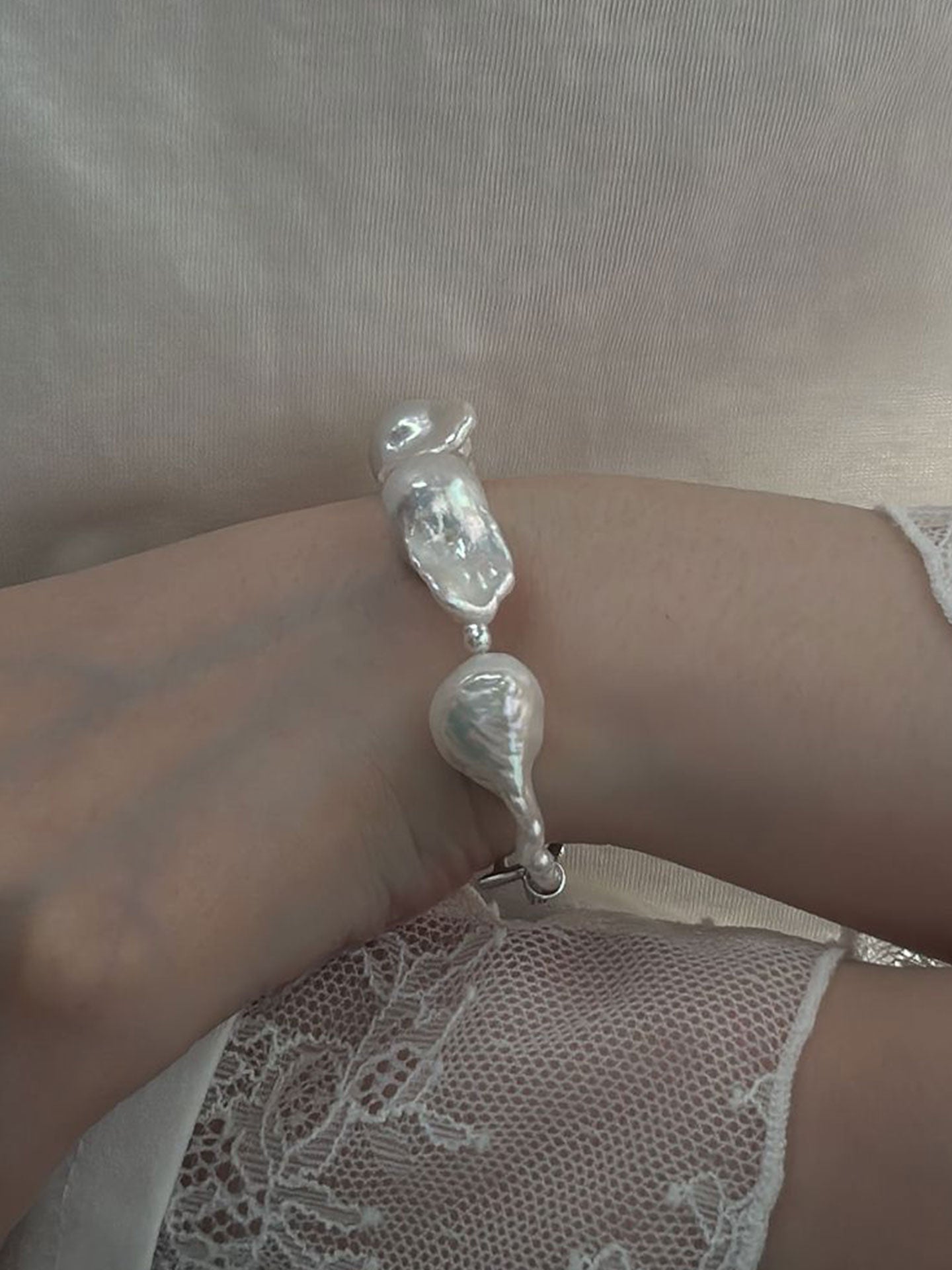 Large Baroque Pearl Bracelet with Rich Overtones