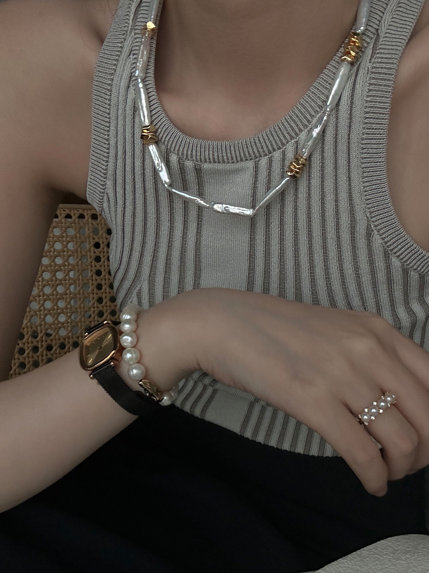 Light Coral Ribbed Pearl Stretch Bracelet