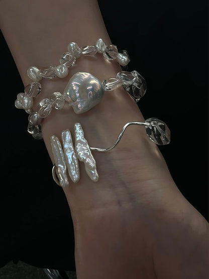 Wave Rhythm Bangle with Baroque Pearl & Clear Quartz