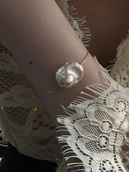 18K Gold-Plated Snake Chain Bracelet with Iridescent Baroque Pearl
